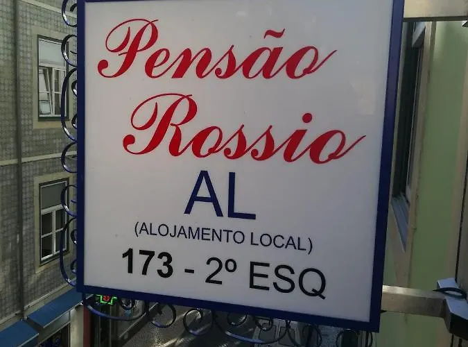 Local Pensao Rossio بيت ضيافة *